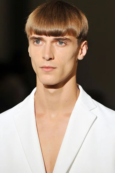 Look 29